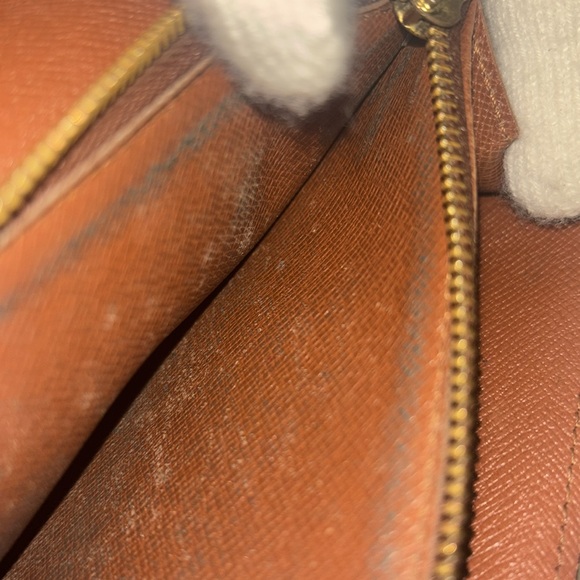 Authenticc Louis Vuitton Sarah Wallet - Picture 10 of 10